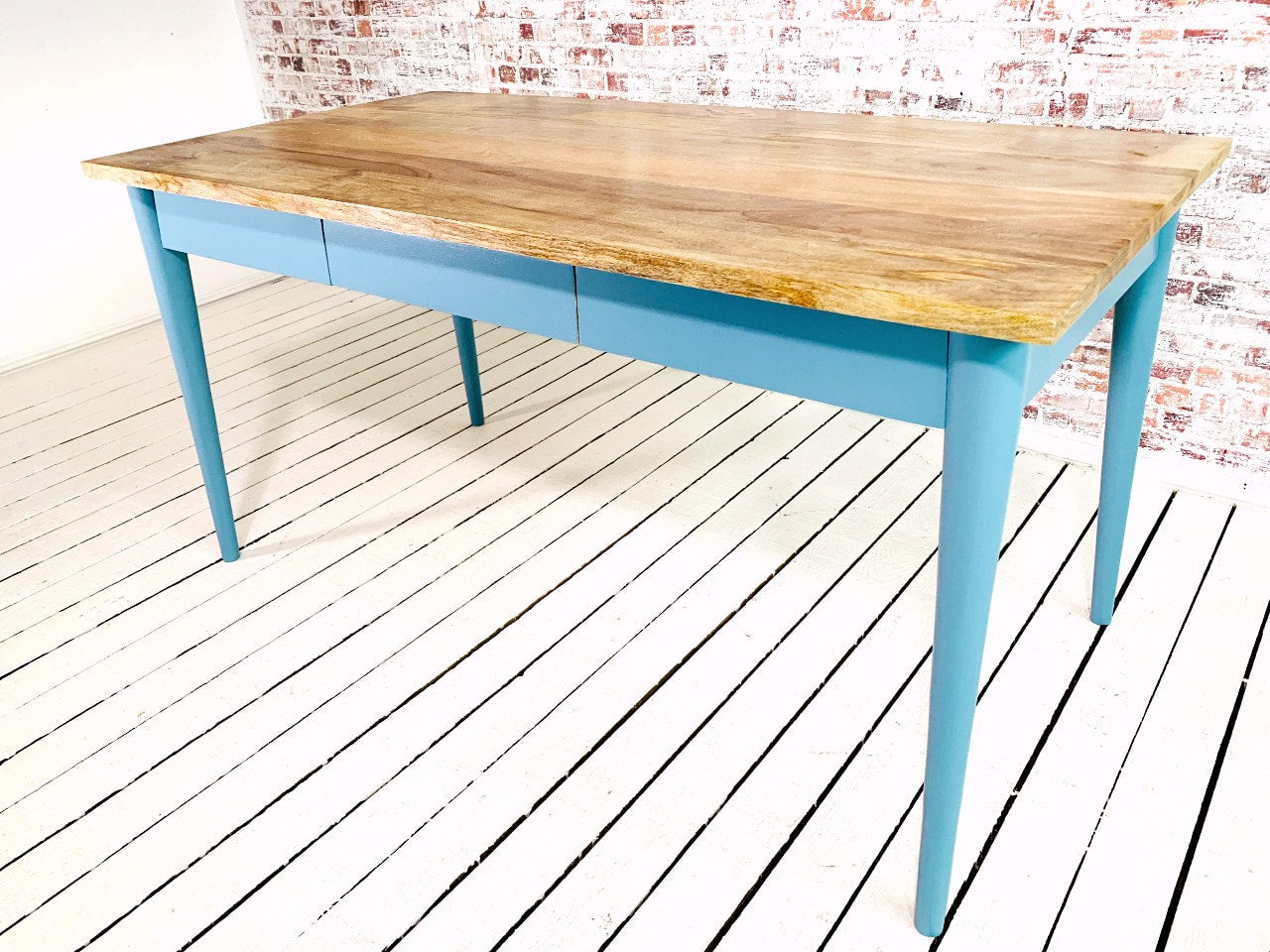 Painted Finish Extending Mid-Century Modern Living Hardwood Dining Table